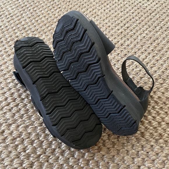 OTBT Montuak Platform Sandals Size 8.5 Black - Picture 5 of 6